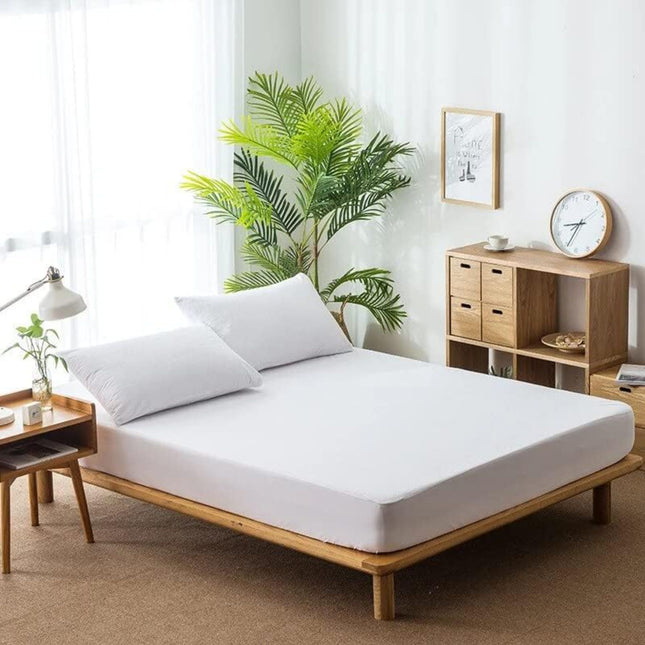 TERRY MATTRESS is the ideal choice for a healthier sleeping surface. It features a thick layer of comfortable terrycloth to protect against perspiration, skin oils, and dirt. The mattress' waterproof protection helps to shield from stains and discolouration, while its breathable fabric keeps dust mites at bay. Enjoy a more sound and peaceful sleep with TERRY MATTRESS.