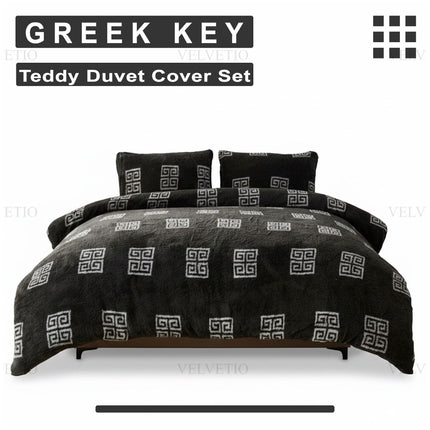 Strong stitching ensures the duvet set keeps its shape and quality over time.