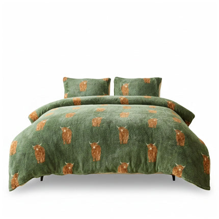 Made from 100% high-quality polyester, this duvet set is designed to provide long-lasting durability while maintaining a soft and comfortable feel. The fabric is resistant to wear and tear, making it ideal for everyday use without losing its shape or quality.