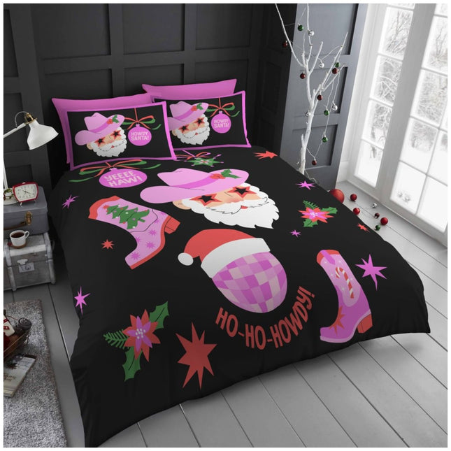 The reversible duvet cover offers two vibrant Christmas designs in one, while the matching pillowcases complete the festive look. Ideal for kids’ rooms, guest rooms, or anyone who loves a playful holiday vibe, this set is easy to care for and sure to become a seasonal favorite.
