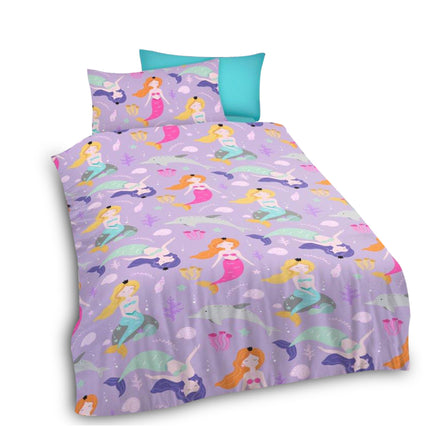 Let your little one dive into dreamy oceans every night with this Mermaid Kids Duvet Cover Set! Designed with vibrant illustrations of mermaids, sea creatures, and ocean treasures, this bedding adds a playful yet relaxing vibe to any child’s bedroom.