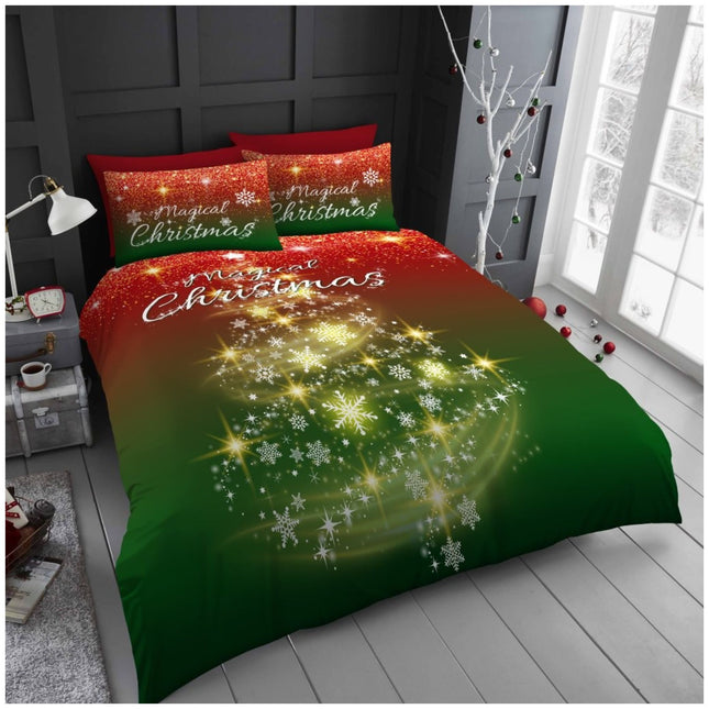 The set comes complete with a matching pillowcase, designed to mirror the festive ombre Christmas tree pattern. This thoughtful addition creates a polished, put-together look for your bed, tying the whole ensemble together.
