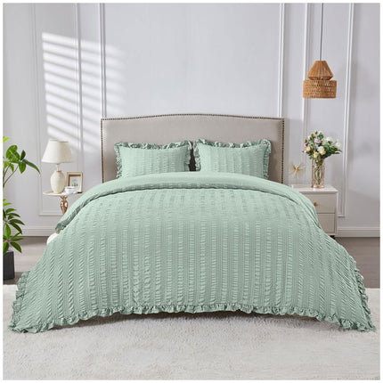 St. Albans seersucker duvet cover set in sage green with elegant textured stripes and a calm, nature-inspired appearance.